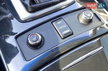 Внедорожник / Кроссовер Infiniti QX70 2015 в 