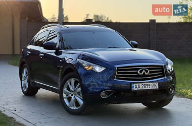 Внедорожник / Кроссовер Infiniti QX70 2014 в 