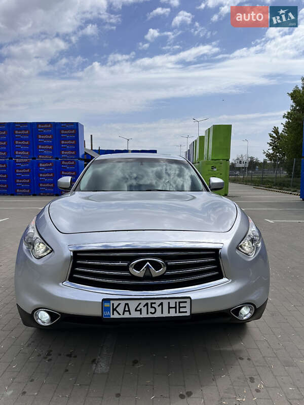 Позашляховик / Кросовер Infiniti QX70 2016 в Києві