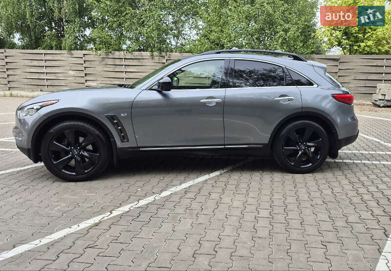 Infiniti QX70 2017