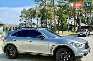 Позашляховик / Кросовер Infiniti QX70 2015 в 