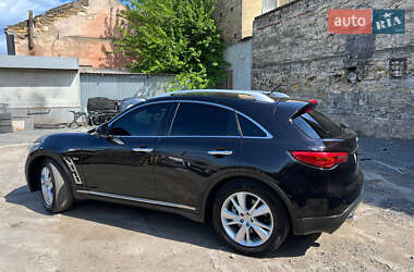 Позашляховик / Кросовер Infiniti QX70 2015 в 