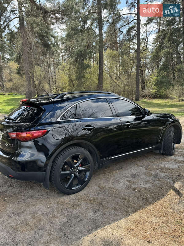Внедорожник / Кроссовер Infiniti QX70 2016 в Черкассах фото 9 Внедорожник / Кроссовер Infiniti QX70 2016 в Черкассах