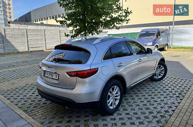 Внедорожник / Кроссовер Infiniti QX70 2014 в 