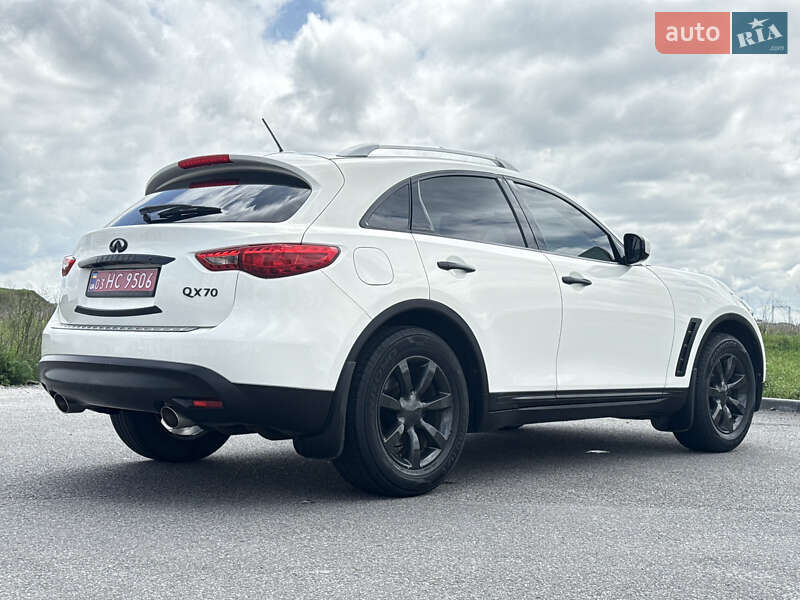 Внедорожник / Кроссовер Infiniti QX70 2016 в Виннице