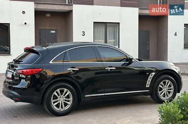 Внедорожник / Кроссовер Infiniti QX70 2017 в 