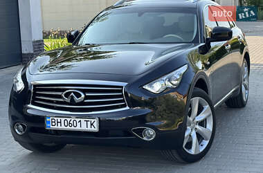 Позашляховик / Кросовер Infiniti QX70 2013 в 