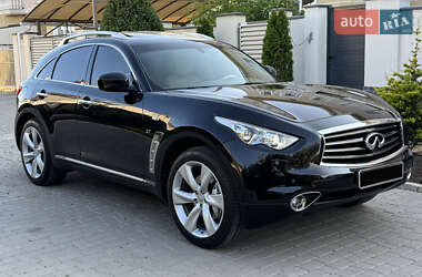 Позашляховик / Кросовер Infiniti QX70 2013 в 