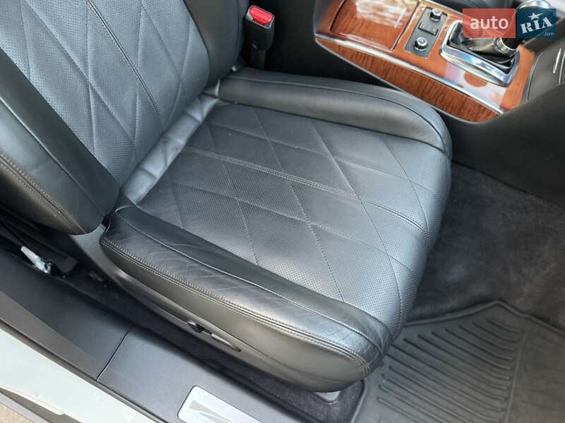 Внедорожник / Кроссовер Infiniti QX70 2014 в Киеве