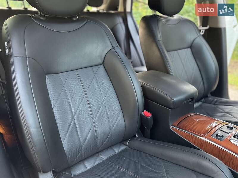 Внедорожник / Кроссовер Infiniti QX70 2014 в Киеве