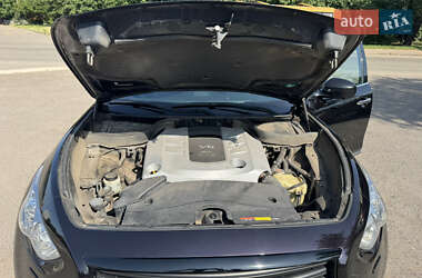 Позашляховик / Кросовер Infiniti QX70 2013 в 