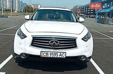 Внедорожник / Кроссовер Infiniti QX70 2014 в 