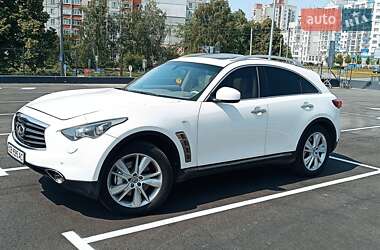 Внедорожник / Кроссовер Infiniti QX70 2014 в 