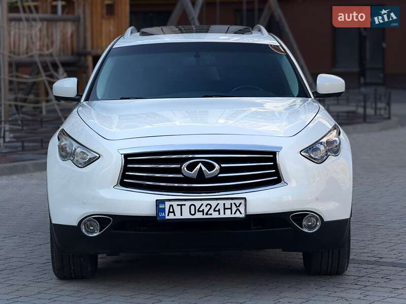 Внедорожник / Кроссовер Infiniti QX70 2016 в Ивано-Франковске