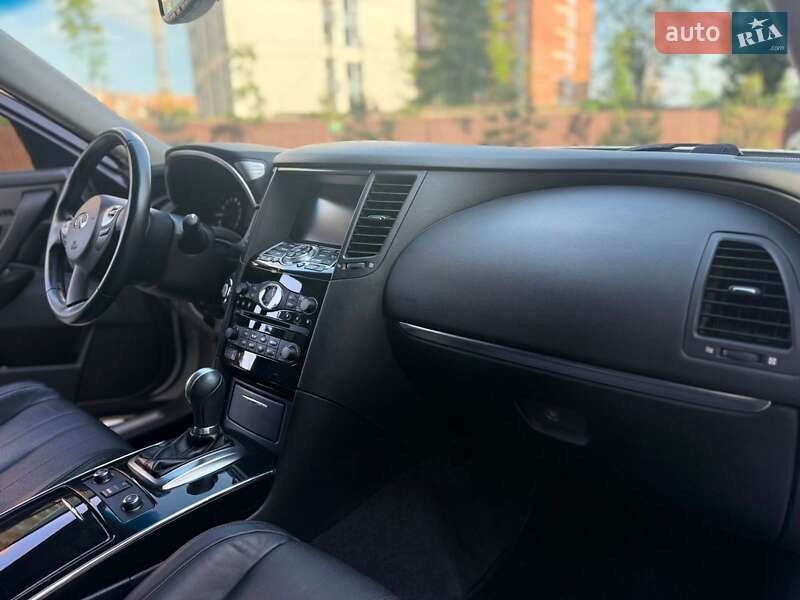 Внедорожник / Кроссовер Infiniti QX70 2016 в Ивано-Франковске