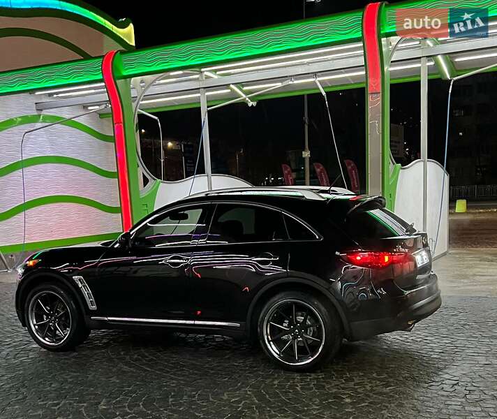 Внедорожник / Кроссовер Infiniti QX70 2014 в Киеве