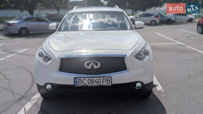 Внедорожник / Кроссовер Infiniti QX70 2013 в Львове