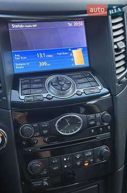 Внедорожник / Кроссовер Infiniti QX70 2013 в 