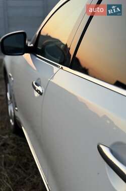 Внедорожник / Кроссовер Infiniti QX70 2013 в 
