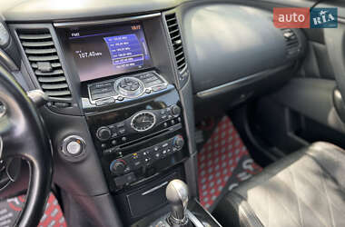 Внедорожник / Кроссовер Infiniti QX70 2015 в 
