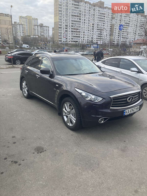 Позашляховик / Кросовер Infiniti QX70 2014 в Києві