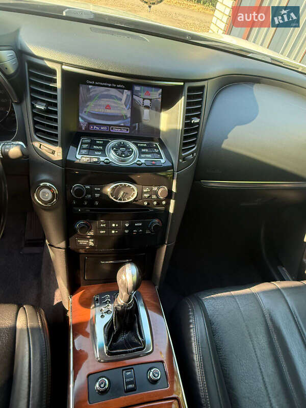 Позашляховик / Кросовер Infiniti QX70 2015 в Вінниці