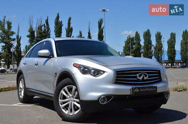 Внедорожник / Кроссовер Infiniti QX70 2016 в Киеве