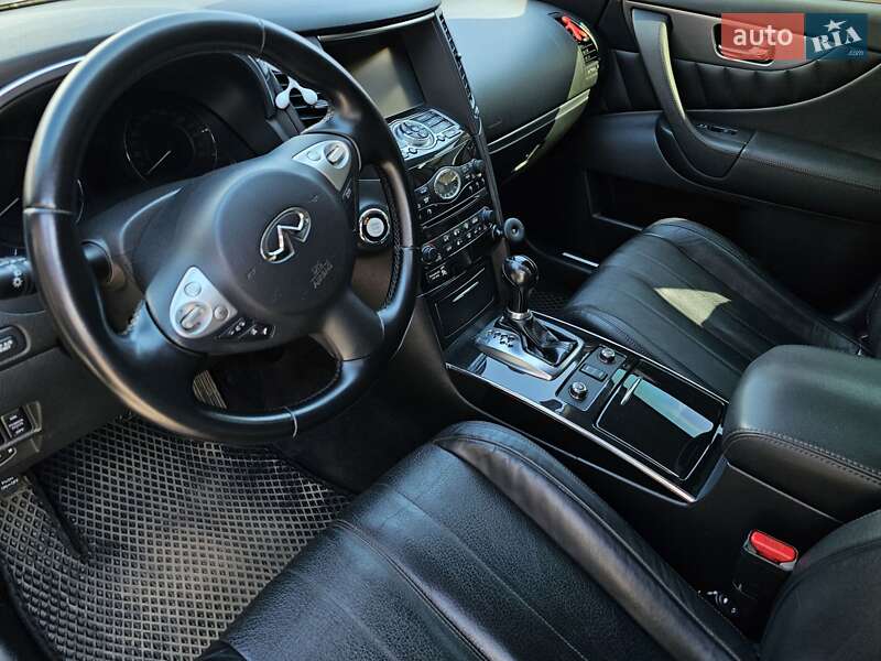 Позашляховик / Кросовер Infiniti QX70 2014 в Ніжині