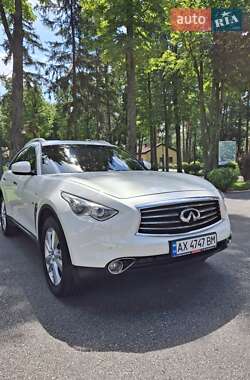 Внедорожник / Кроссовер Infiniti QX70 2014 в 