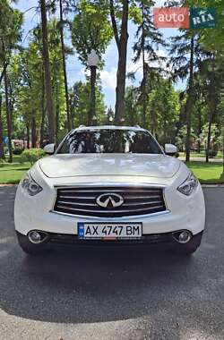 Внедорожник / Кроссовер Infiniti QX70 2014 в 