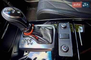 Внедорожник / Кроссовер Infiniti QX70 2014 в 