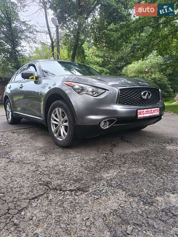 Позашляховик / Кросовер Infiniti QX70 2017 в Шепетівці
