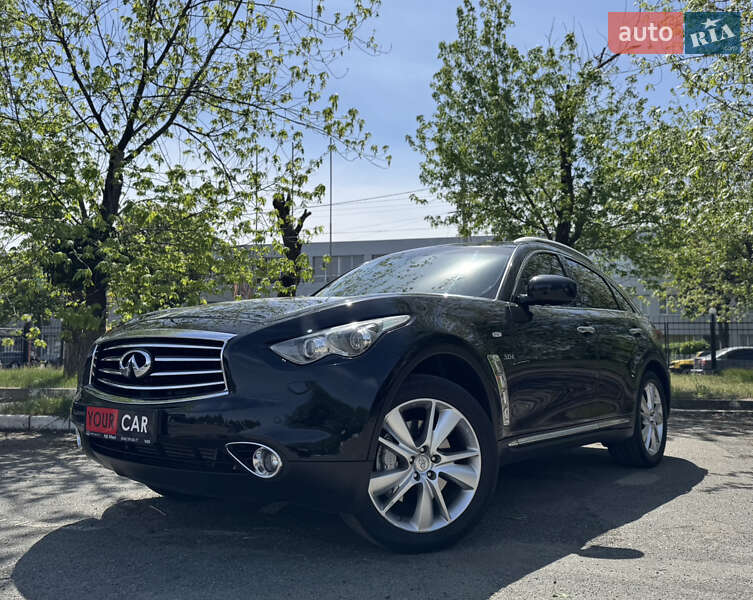 Позашляховик / Кросовер Infiniti QX70 2015 в Києві