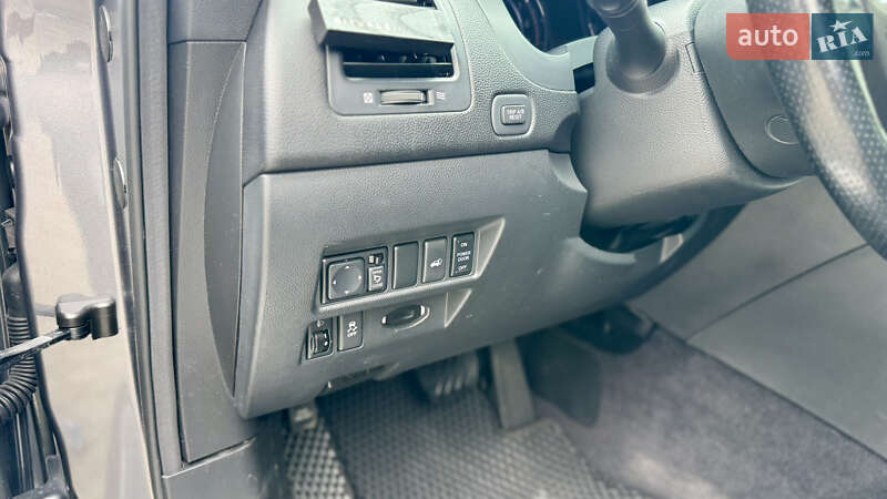 Позашляховик / Кросовер Infiniti QX70 2016 в Харкові