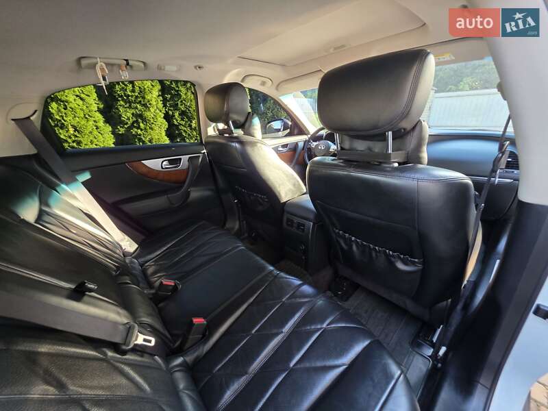 Внедорожник / Кроссовер Infiniti QX70 2014 в Виннице