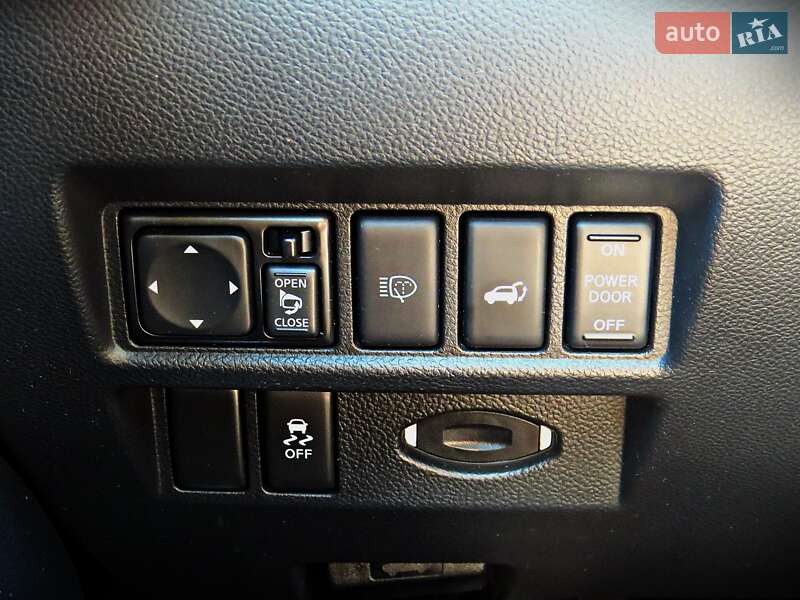 Внедорожник / Кроссовер Infiniti QX70 2013 в Черкассах