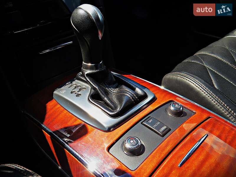 Внедорожник / Кроссовер Infiniti QX70 2013 в Черкассах