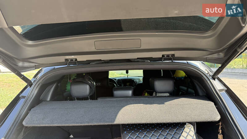 Внедорожник / Кроссовер Infiniti QX70 2017 в Кропивницком