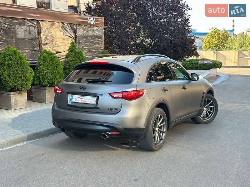 Внедорожник / Кроссовер Infiniti QX70 2015 в Одессе фото 10 Внедорожник / Кроссовер Infiniti QX70 2015 в Одессе