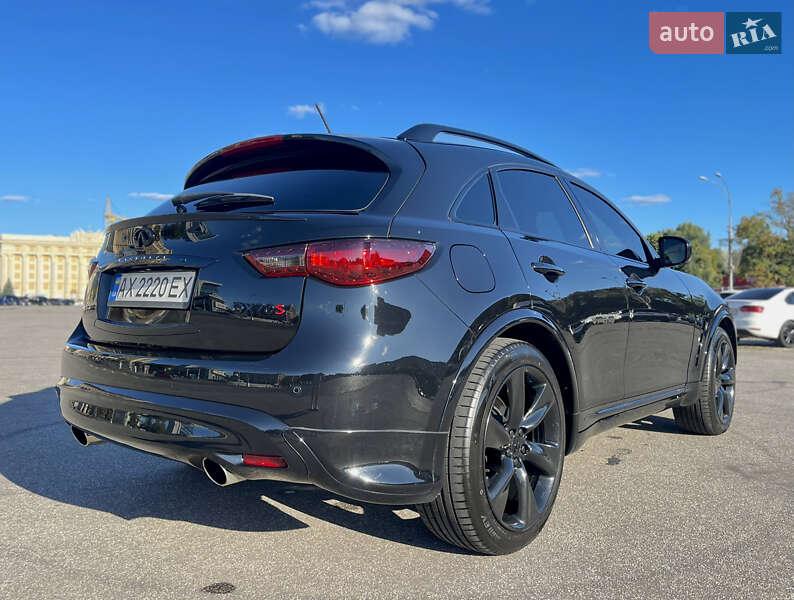 Внедорожник / Кроссовер Infiniti QX70 2013 в Харькове