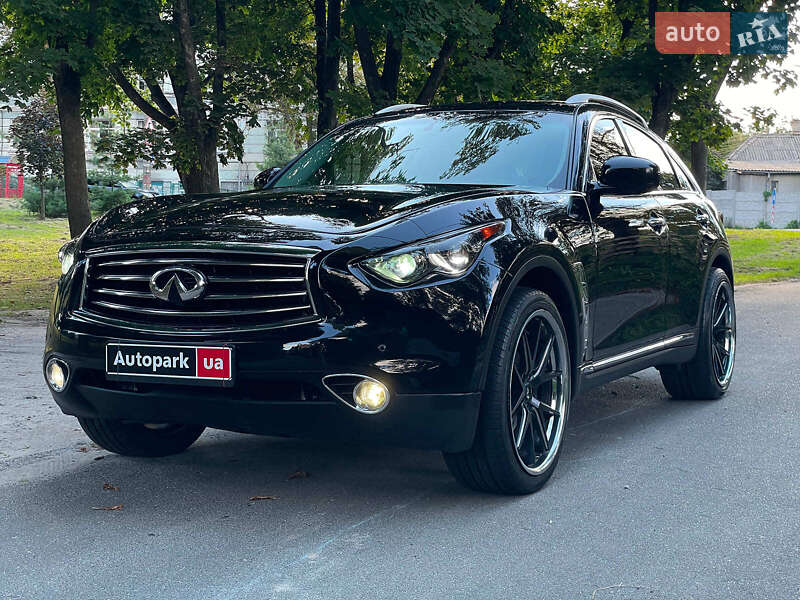 Infiniti QX70 2014