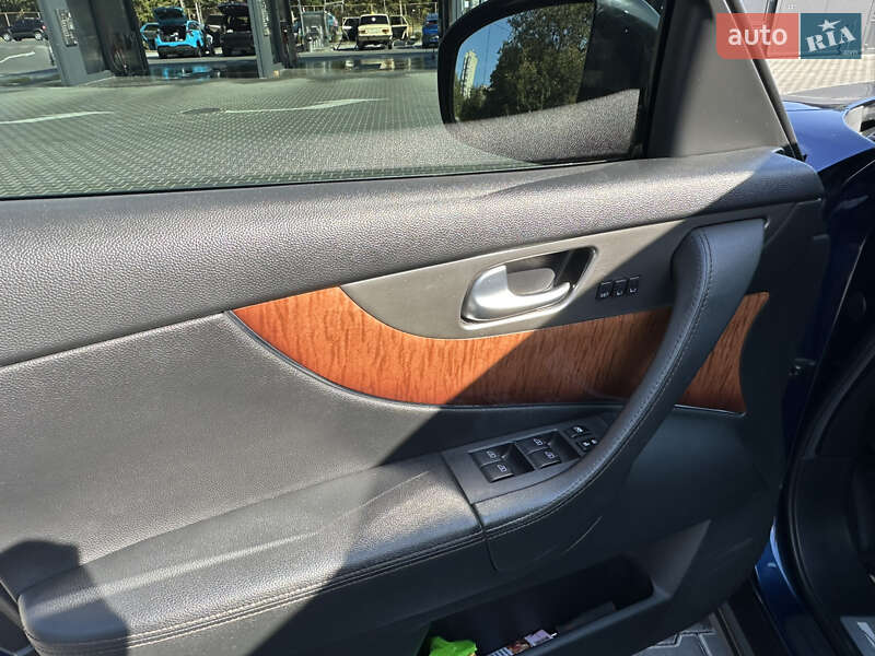 Внедорожник / Кроссовер Infiniti QX70 2015 в Виннице фото 15 Внедорожник / Кроссовер Infiniti QX70 2015 в Виннице