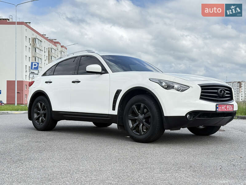Infiniti QX70 2016