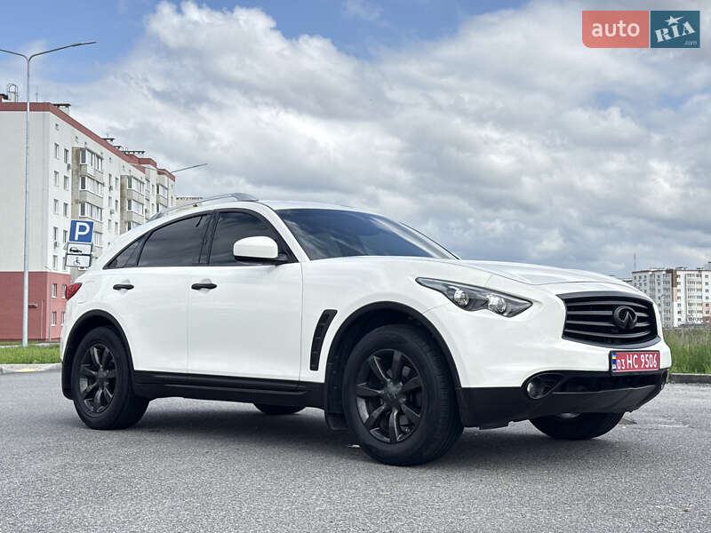 Внедорожник / Кроссовер Infiniti QX70 2016 в Виннице