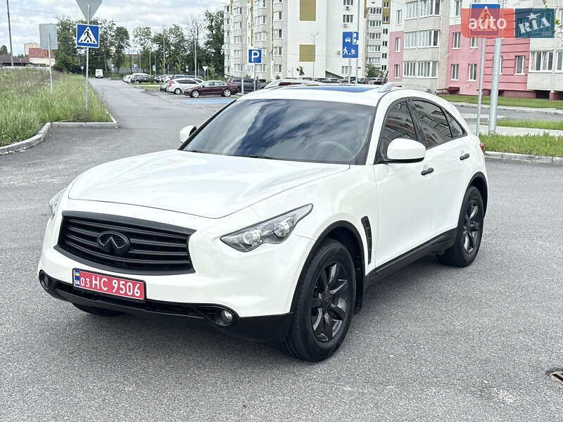Внедорожник / Кроссовер Infiniti QX70 2016 в Виннице