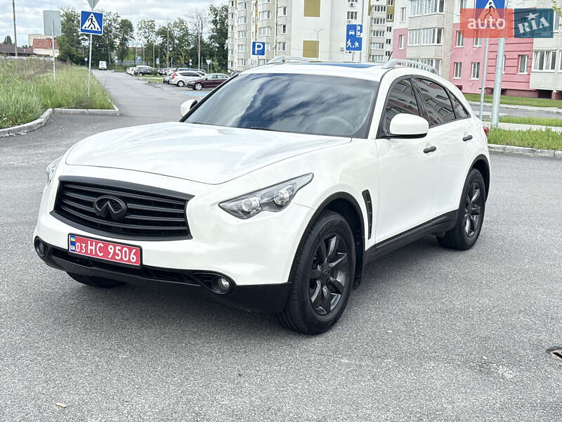 Внедорожник / Кроссовер Infiniti QX70 2016 в Виннице