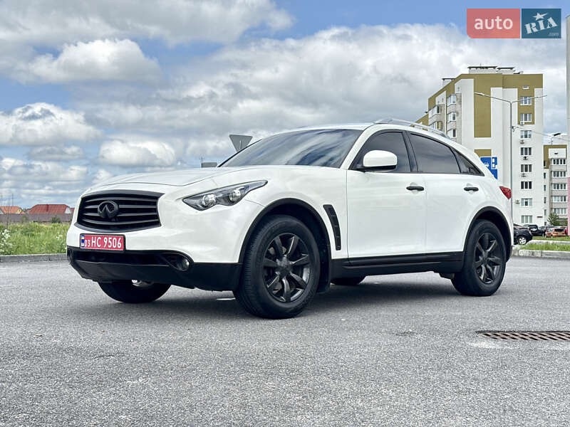 Внедорожник / Кроссовер Infiniti QX70 2016 в Виннице