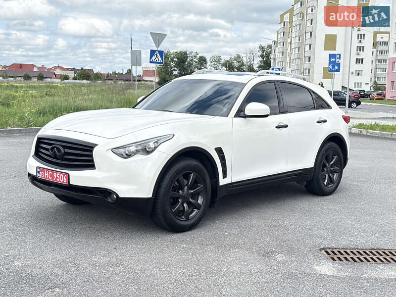 Внедорожник / Кроссовер Infiniti QX70 2016 в Виннице