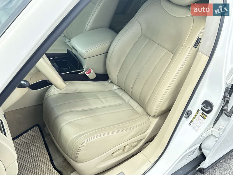 Внедорожник / Кроссовер Infiniti QX70 2016 в Виннице