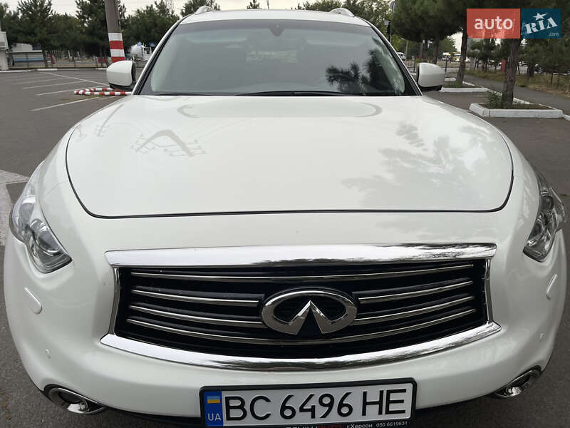 Внедорожник / Кроссовер Infiniti QX70 2015 в Одессе